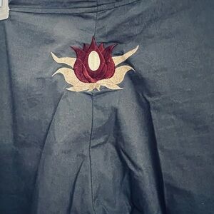 Yoga yogi pants with lotus detail